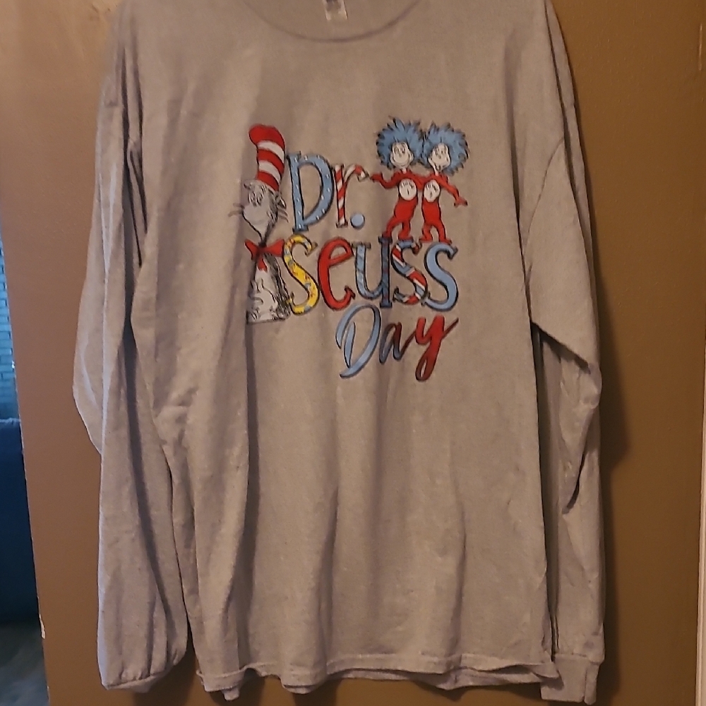 Gildan Dr. Seuss Day Long Sleeve Tee - Gray